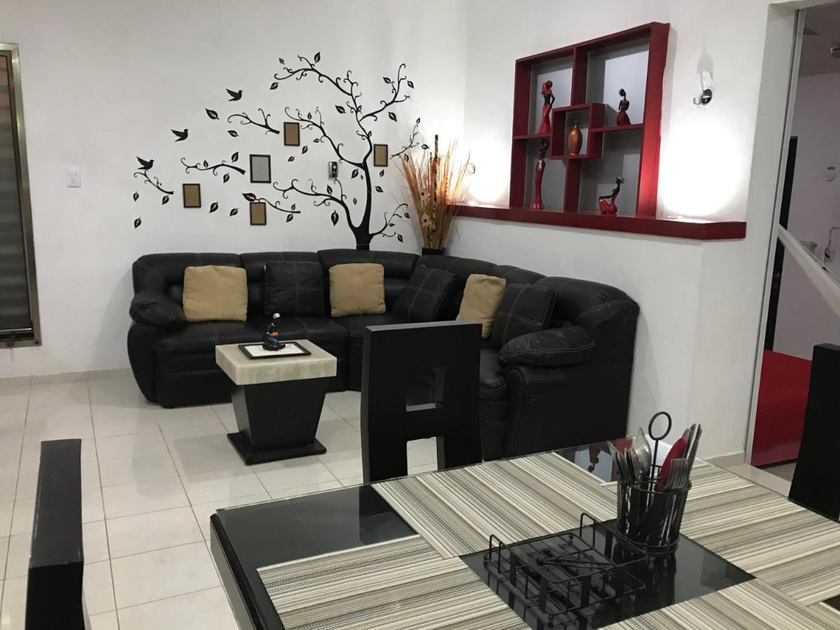 דירות ואיאדוליד Casa Lili 2: Luxurious/Amplio/Hot Water/Economic/Wifi/Tv מראה חיצוני תמונה