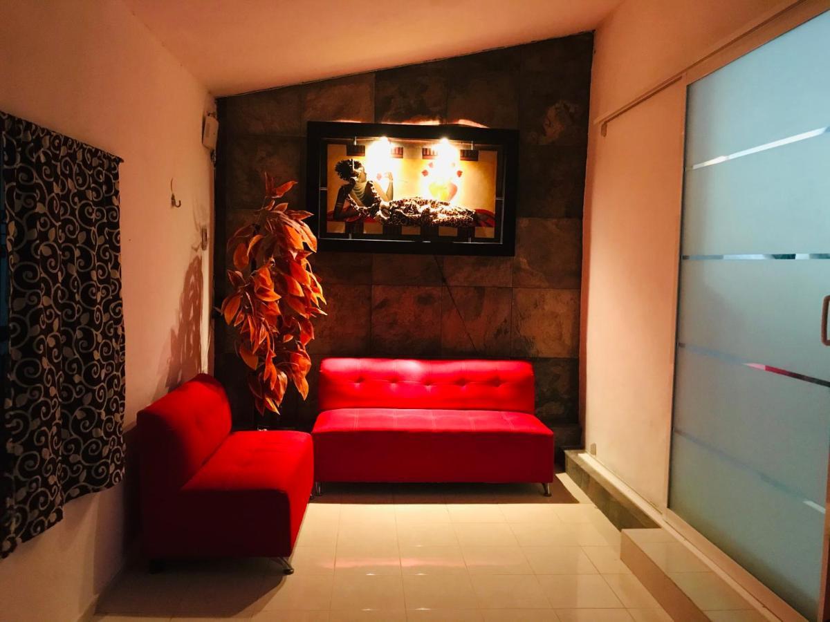 דירות ואיאדוליד Casa Lili 2: Luxurious/Amplio/Hot Water/Economic/Wifi/Tv מראה חיצוני תמונה